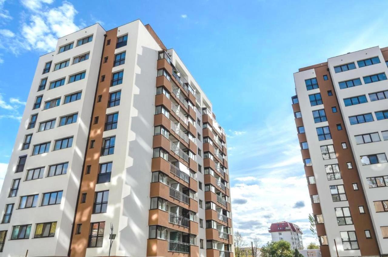 Big & Cosy Apartment With 3 Double Beds & 2 Bathrooms Iasi Luaran gambar
