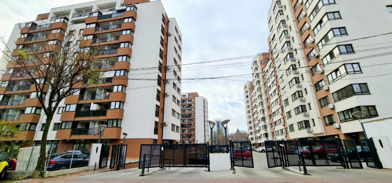Big & Cosy Apartment With 3 Double Beds & 2 Bathrooms Iasi Luaran gambar