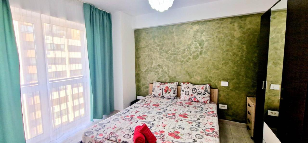 Big & Cosy Apartment With 3 Double Beds & 2 Bathrooms Iasi Luaran gambar